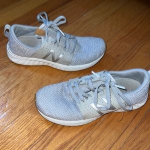 New Balance tennis shoes